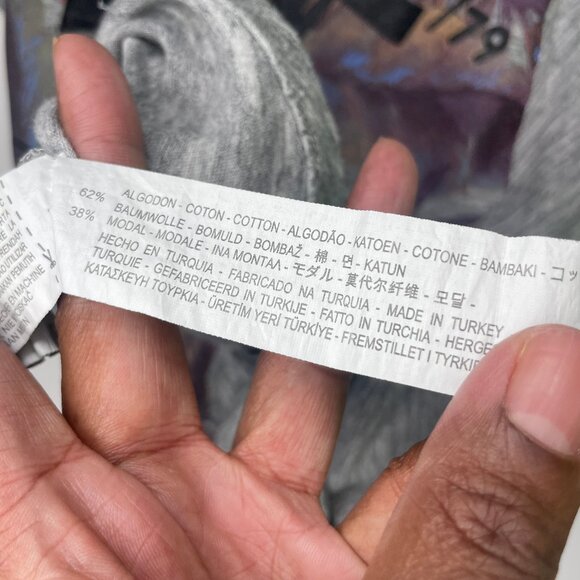 Zara Trafaluc S Gray Floral "ME IS ALL YOU NEED" Distressed Cold Shoulder Top Sm - Picture 9 of 11